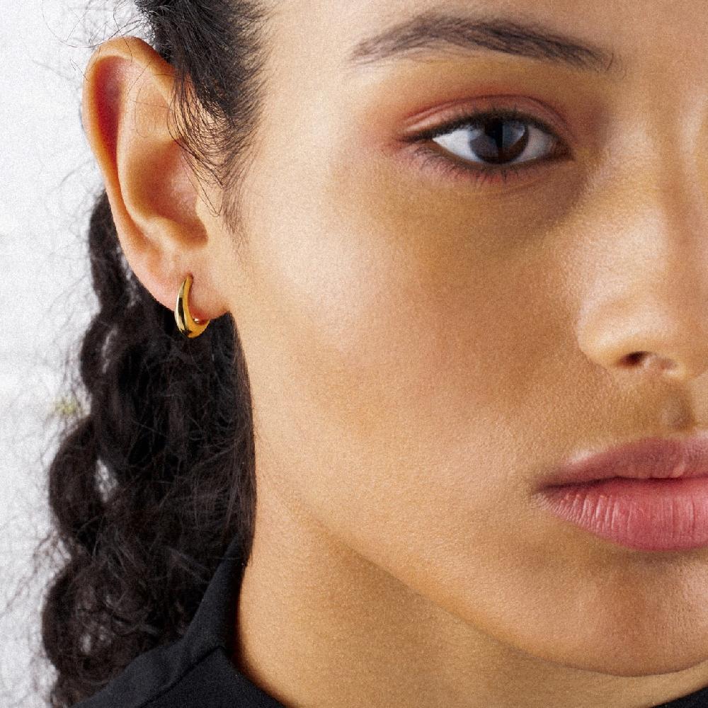 Shaun Leane Iconic Silhouettes Sabre Mini Hoop Earrings - Yellow Gold Vermeil