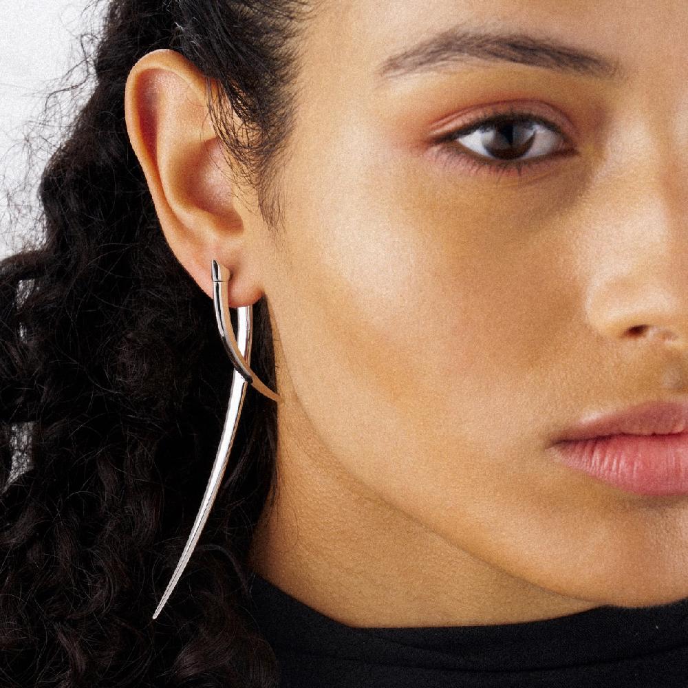 Shaun Leane Iconic Silhouettes Sabre Statement Crossover Earrings - Silver