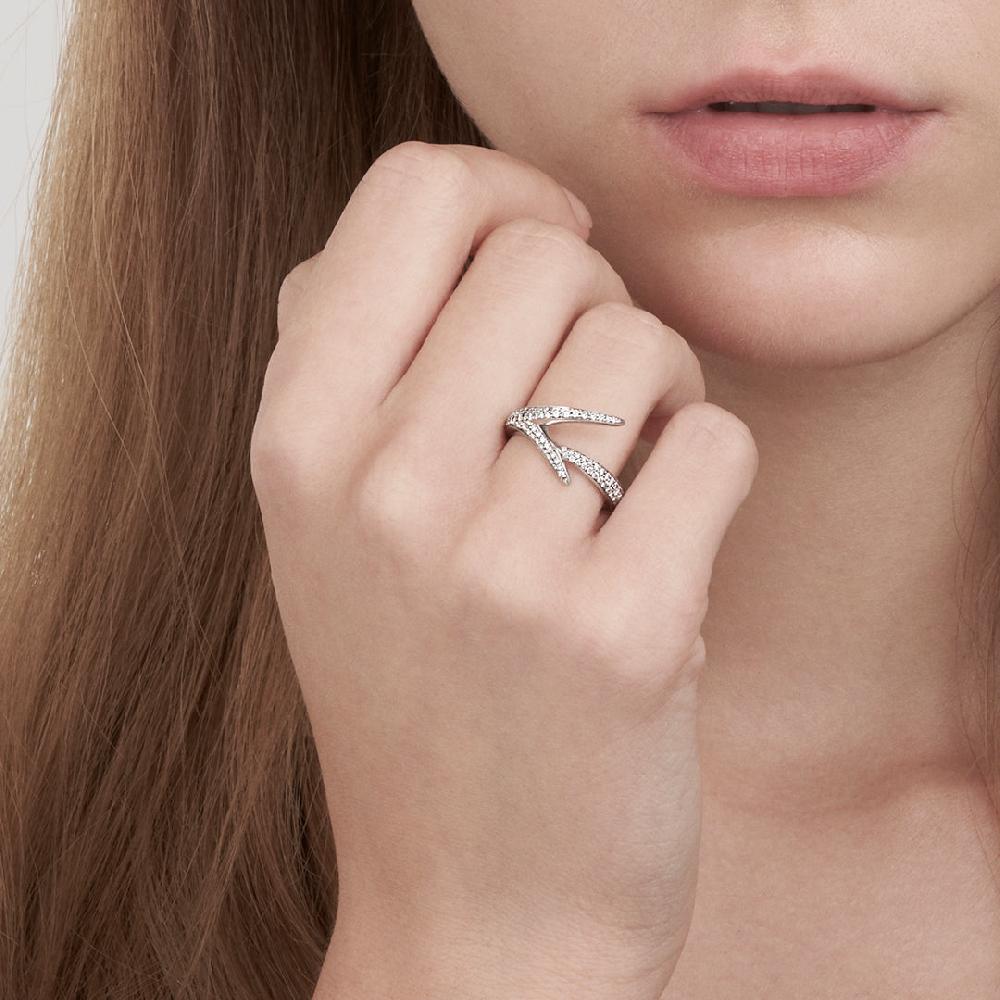 Shaun Leane Interlocking Embrace Ring - 18ct White Gold & Diamond