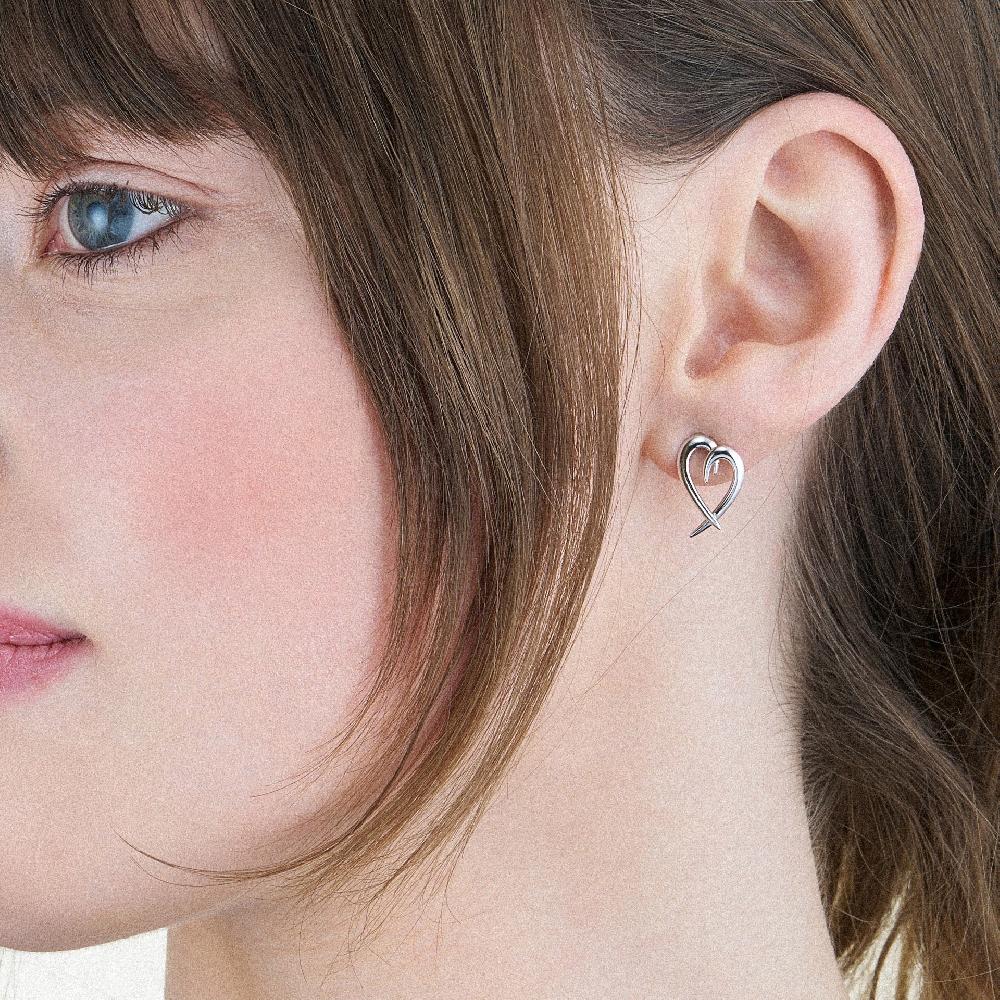 Shaun Leane Hook Heart Earrings - Silver
