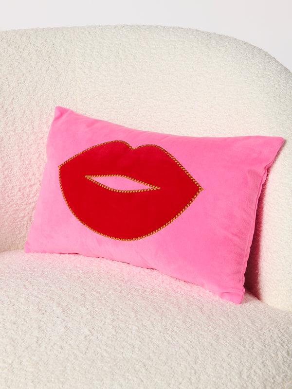 Shiraleah Shiraleah Kiss Pillow Pink