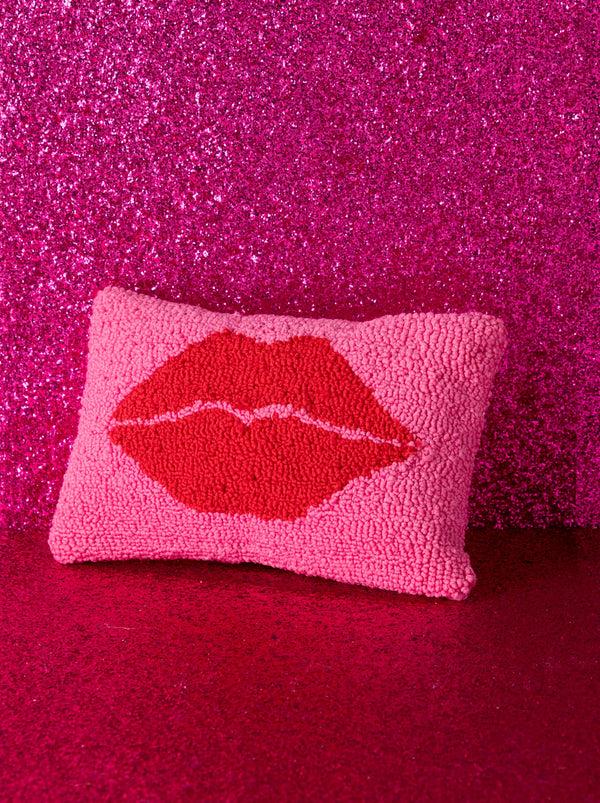 Shiraleah Shiraleah Lips Pillow Pink