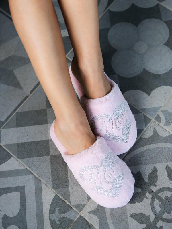 shiraleah Shiraleah "Mom" Heart Slippers Blush