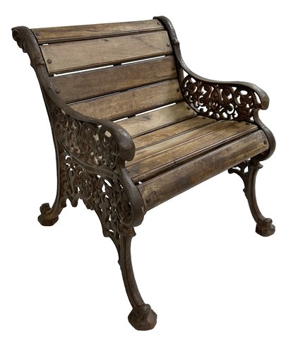 shishi Cast-iron chair wooden seat rusty 67x68x75cm