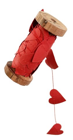shishi Paper heart garland red on wooden spool 5m