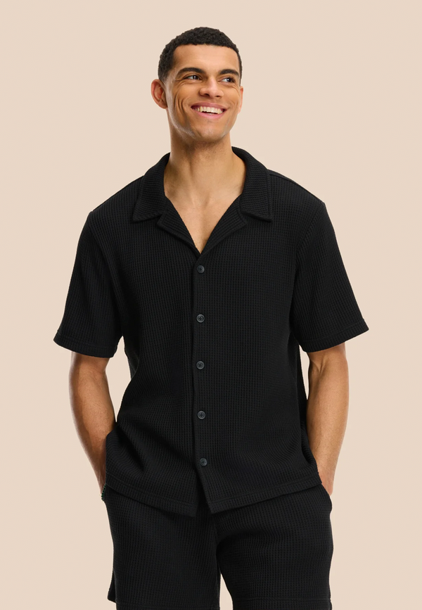 shiwi DEAN waffle structure shortsleeve Black