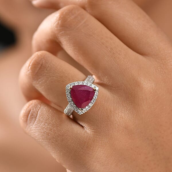Shop Lc 10K Yellow Gold AAA Niassa Ruby Luxuriant Lab Grown Diamond (E-F VS) (0.87 Cts) Ring 7.30 Ctw