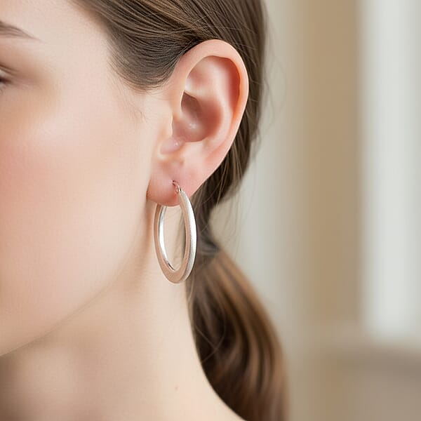Shop Lc 30mm Diamond-cut Hoop Earrings In Sterling Silver 3.10 Grams