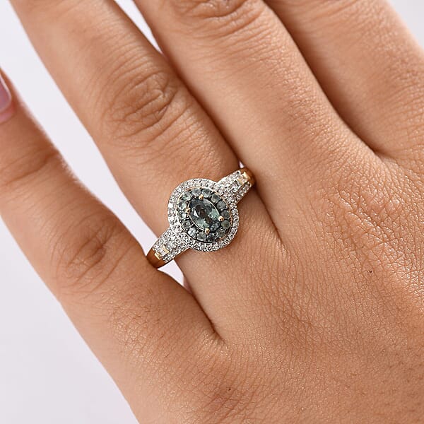 Shop Lc AAA Narsipatnam Alexandrite And Luxuriant Lab Grown Diamond E-F VS 1.05 Ctw Majestic Mirage Ring In 10K Yellow Gold