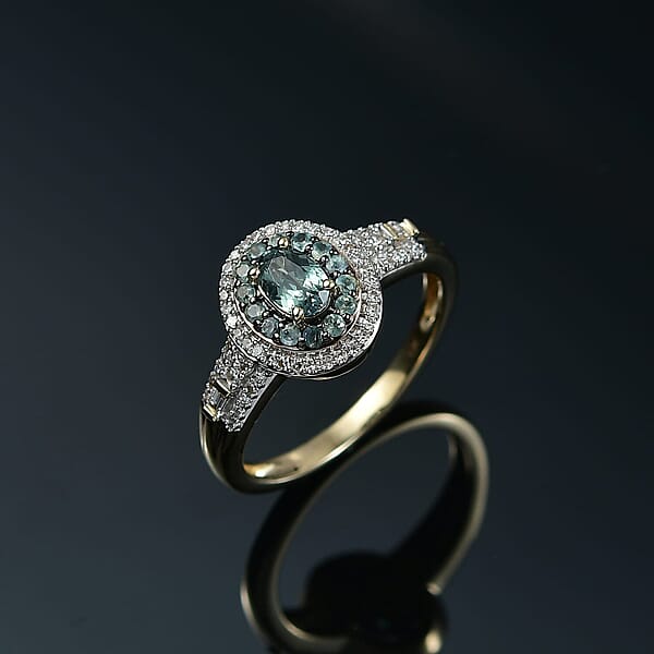 Shop Lc AAA Narsipatnam Alexandrite And Luxuriant Lab Grown Diamond E-F VS 1.05 Ctw Majestic Mirage Ring In 10K Yellow Gold