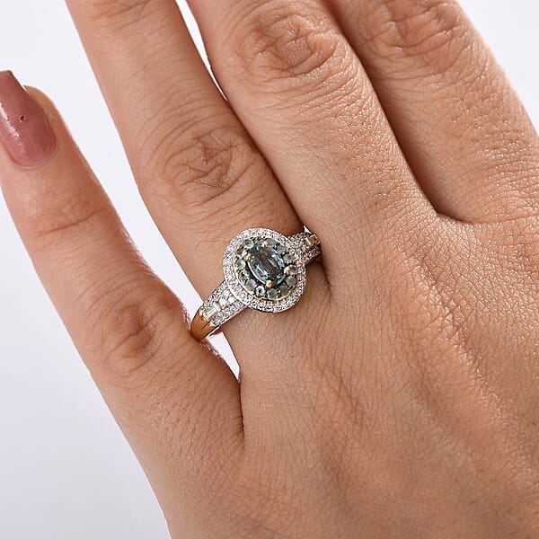 Shop Lc AAA Narsipatnam Alexandrite And Luxuriant Lab Grown Diamond E-F VS 1.05 Ctw Majestic Mirage Ring In 10K Yellow Gold