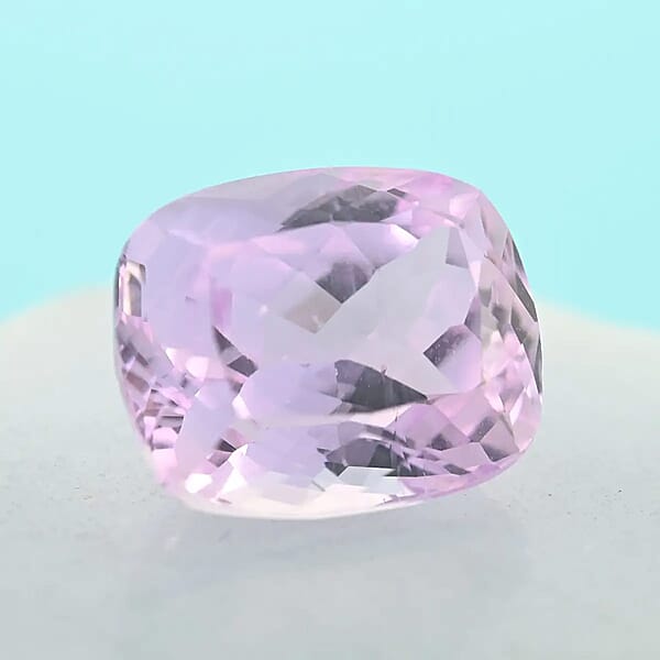 Shop Lc AAAA Martha Rocha Kunzite (Cush 11x9 Mm) 5.00 Ctw