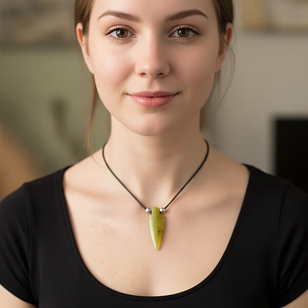 Shop Lc Arrowhead Jade And Lava Stone 36.00 Ctw Adjustable Black Cord Necklace (14 Inches)