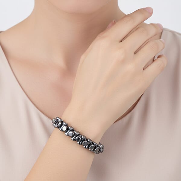 Shop Lc Bone Shape Terahertz 90.00 Ctw Beaded Bracelet In Stainless Steel (7-9In)