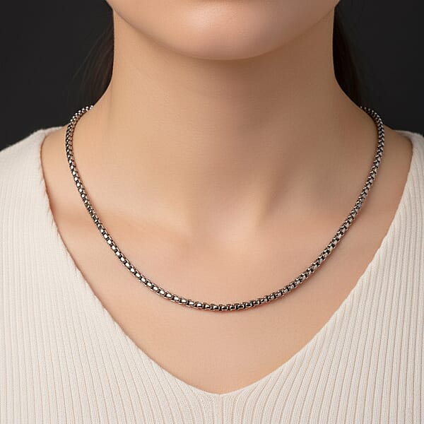Shop Lc Box Chain Necklace In Stainless Steel (24-26 Inches)