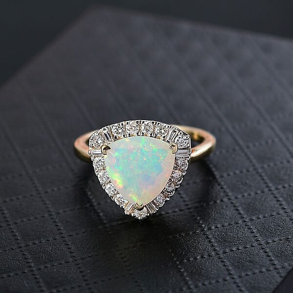 Shop Lc Certified & Appraised AAA Ethiopian Welo Opal And Luxuriant Diamond G-H SI 2.50 Ctw Ring In 10K Yellow Gold
