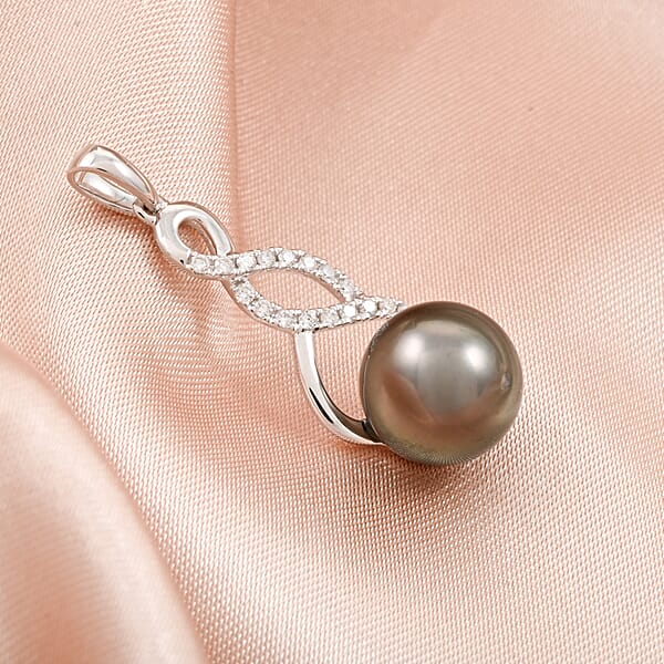 Shop Lc Certified & Appraised Iliana 18K White Gold AAA Tahitian Pearl 9.5-10mm And SI Diamond Pendant Without Chain 0.14 Ctw