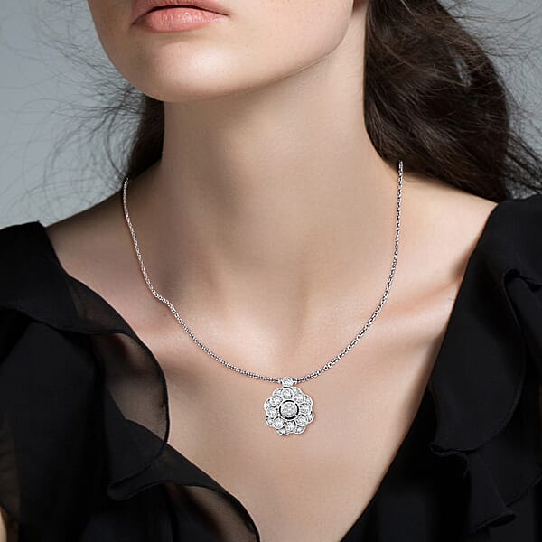 Shop Lc Clarte Petunia Collection Moissanite 0.85 Ctw Necklace In Sterling Silver 18 Inches