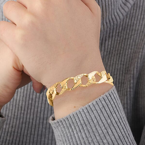 Shop Lc Curb Majestic Link Chain Bracelet In 10K Yellow Gold (7.25 In) 8.40 Grams