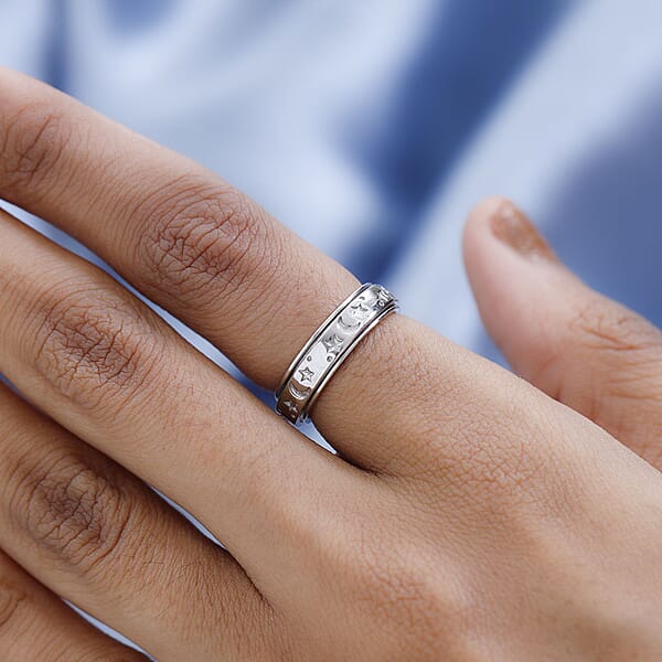 Shop Lc D'Joy Artisan Crafted Spinner Ring In Sterling Silver 4.30 Grams