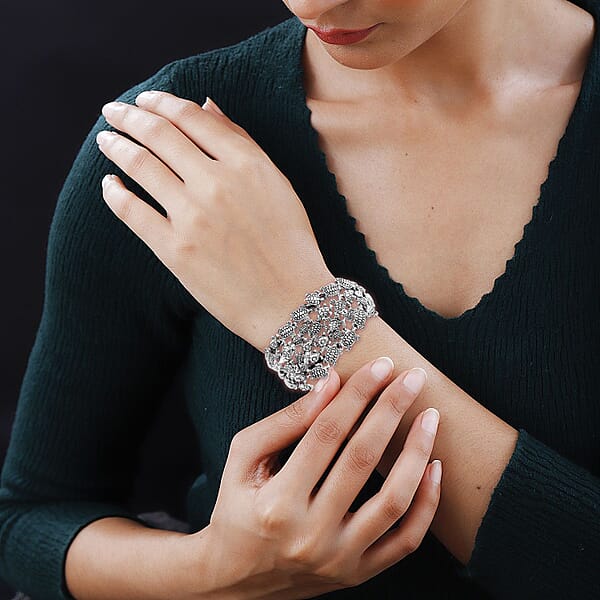 Shop Lc D'Joy Bali Legacy Turtle Cuff Bracelet In Sterling Silver (7.25 In) 35.25 Grams