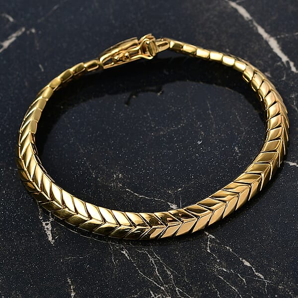 Shop Lc D'Joy Chevron Link Bracelet In 18K Vermeil Yellow Gold Over Sterling Silver (7.25 In) 19 Grams