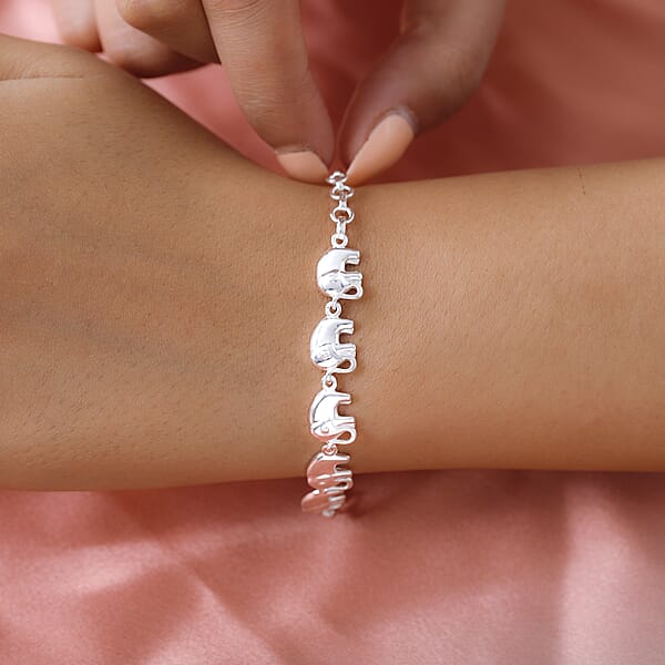 Shop Lc D'Joy Linked Elephants Bracelet In Sterling Silver (7.25 In) 7.15 Grams