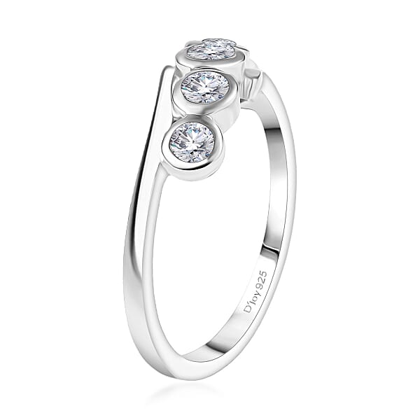 Shop Lc D'Joy Moissanite 0.50 Ctw Bypass Ring In Platinum Over Sterling Silver