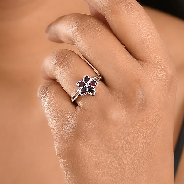 Shop Lc D'Joy Premium Anthill Garnet And Moissanite 1.15 Ctw Flower Ring In Rhodium Over Sterling Silver