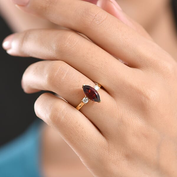 Shop Lc D'Joy Premium Mozambique Garnet And Moissanite 2.20 Ctw Flare Majesty Ring In 18K Vermeil Yellow Gold Over Sterling Silver