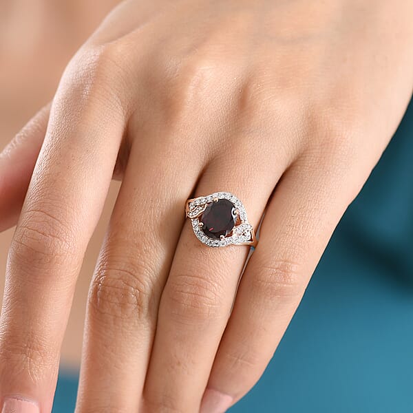 Shop Lc D'Joy Premium Mozambique Garnet And Moissanite 3.50 Ctw Flame Swirl Ring In 18K Vermeil Rose Gold Over Sterling Silver