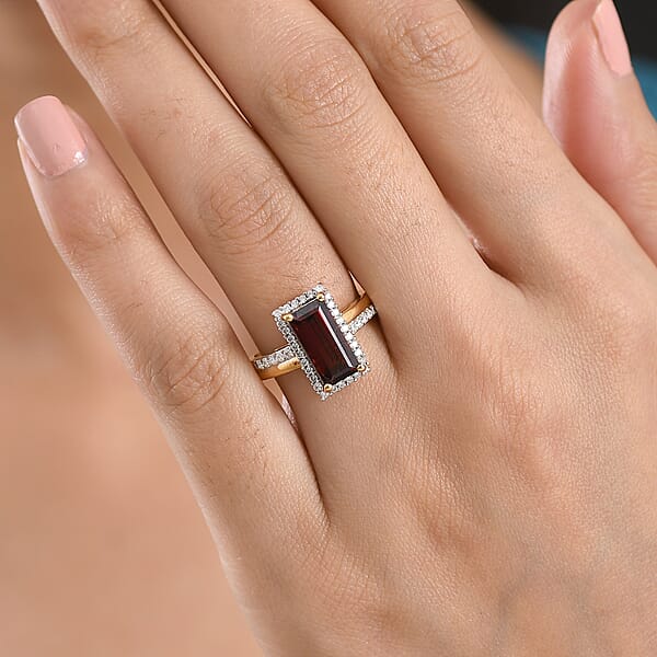 Shop Lc D'Joy Premium Mozambique Garnet And Moissanite 3.90 Ctw Flare Luxe Ring In 18K Vermeil Yellow Gold Over Sterling Silver
