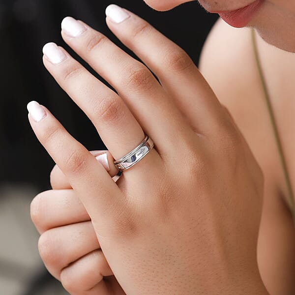 Shop Lc D'Joy Spinner Band Ring In Sterling Silver (4.85 Grams)