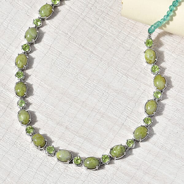 Shop Lc EverTrue Connemara Marble Multi Gemstone Clover Leaf Necklace (18 Inches) In Platinum Bond 36.15 Ctw