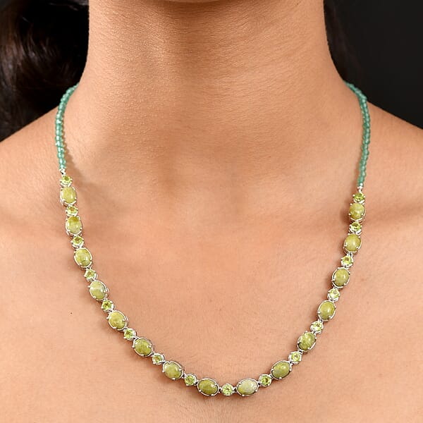 Shop Lc EverTrue Connemara Marble Multi Gemstone Clover Leaf Necklace (18 Inches) In Platinum Bond 36.15 Ctw