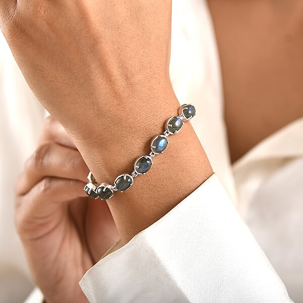 Shop Lc EverTrue Malagasy Labradorite 19.15 Ctw Aurora Blossom Bracelet In Platinum Bond (7.25 In) (Del. In 7-10 Days)