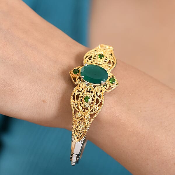 Shop Lc EverTrue Verde Onyx And Chrome Diopside 8.50 Ctw Bangle Bracelet In In 18K YG Plated And Platinum Bond (7.25 In)