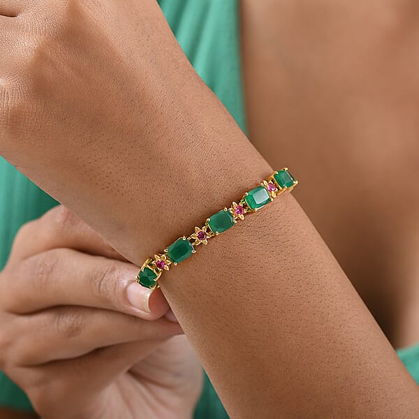 Shop Lc EverTrue Verde Onyx And Lab Created Ruby 19.20 Ctw Bloom Link Bracelet In 18K Yellow Gold Plated (7.25 In)