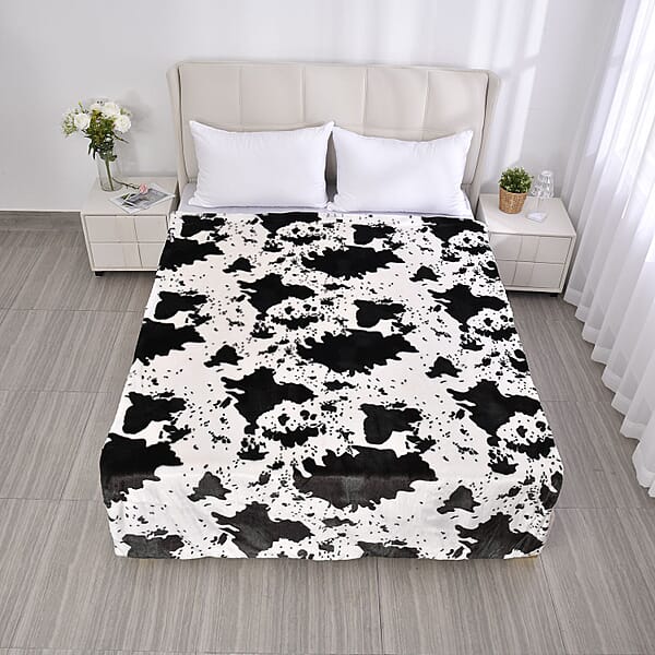 Shop Lc Homesmart Cow Pattern Faux Fur Soft And Cozy Reversible Sherpa Wearable Sleeve Blanket 100% Polyester