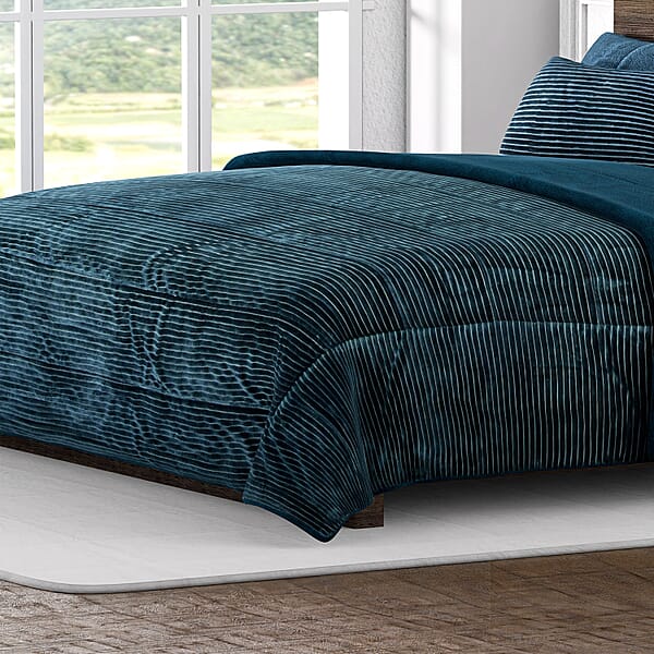 Shop Lc Homesmart Green Stripe Pattern Flannel And Sherpa Comforter And Pillow Cover -Queen