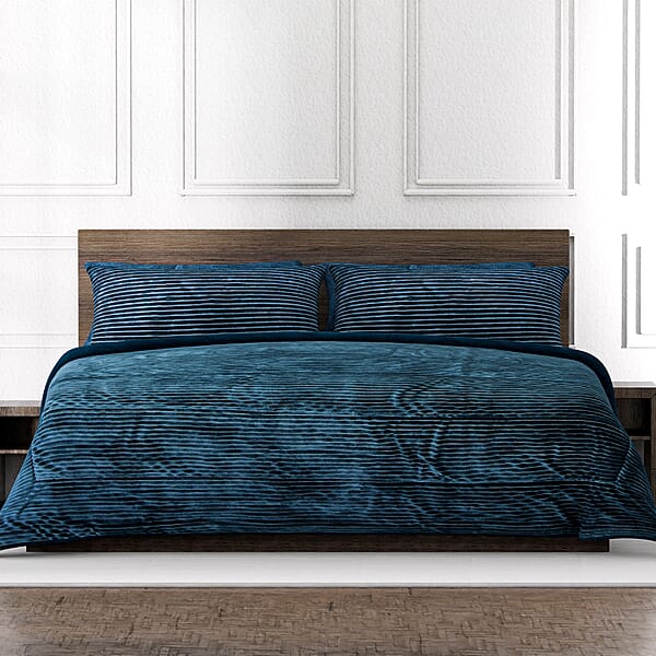 Shop Lc Homesmart Green Stripe Pattern Flannel And Sherpa Comforter And Pillow Cover -Queen