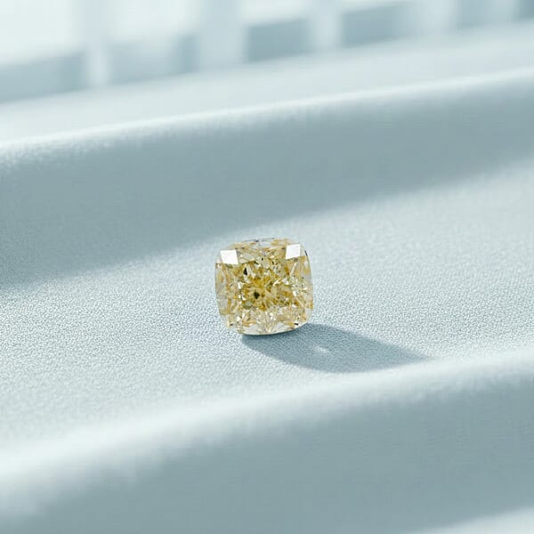 Shop Lc IGI Certified Luxuriant Lab Grown Yellow Diamond (VS2) (Sqr Cush) 1.00 Ctw