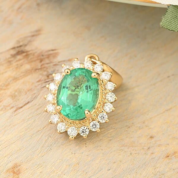 Shop Lc Iliana 18K Yellow Gold AAA Kagem Zambian Emerald And SI Diamond Sunburst Pendant Without Chain 2.20 Ctw