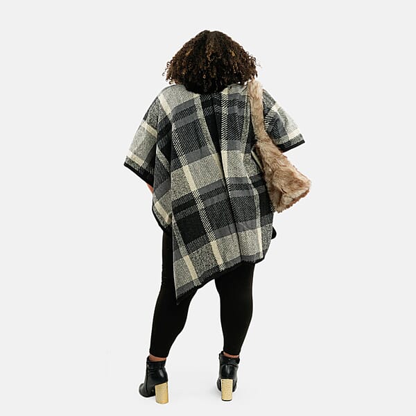 Shop Lc Instyle Black Plaid Ruana And Ivory Purse Set - One Size Fits Most