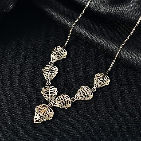 Shop Lc Luxoro 10K Yellow Gold Heart Necklace (18 Inches) (6.80 Grams)