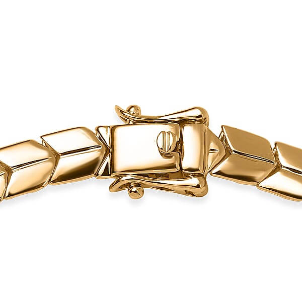 Shop Lc Luxoro Chevron Link Bracelet In 10K Yellow Gold (6.50 In) 6.7 Grams