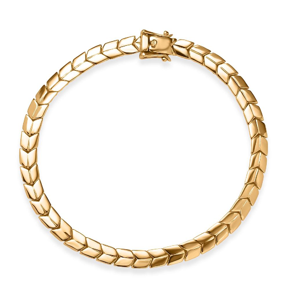 shop lc Luxoro Chevron Link Bracelet in 10K Yellow Gold (7.25 In) 7.15 Grams