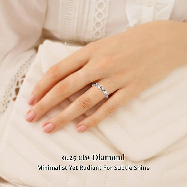 Shop Lc Luxuriant Lab Grown Diamond E-F VS 0.25 Ctw Ring In 14K White Gold (Del. In 10-12 Days)