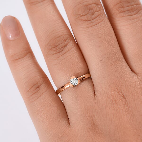Shop Lc Luxuriant Lab Grown Diamond E-F VS 0.25 Ctw Solitaire Ring In 18K Vermeil Rose Gold Sterling Silver (Del. In 10-12 Days)