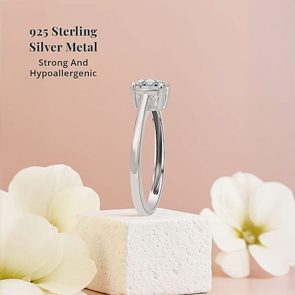 Shop Lc Luxuriant Lab Grown Diamond E-F VS 0.50 Ctw Solitaire Ring In Platinum Over Sterling Silver